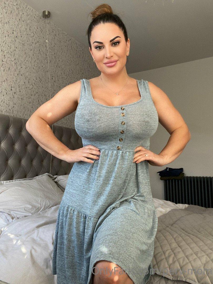 12+ Exclusive Content From Sophie Lawson Onlyfans