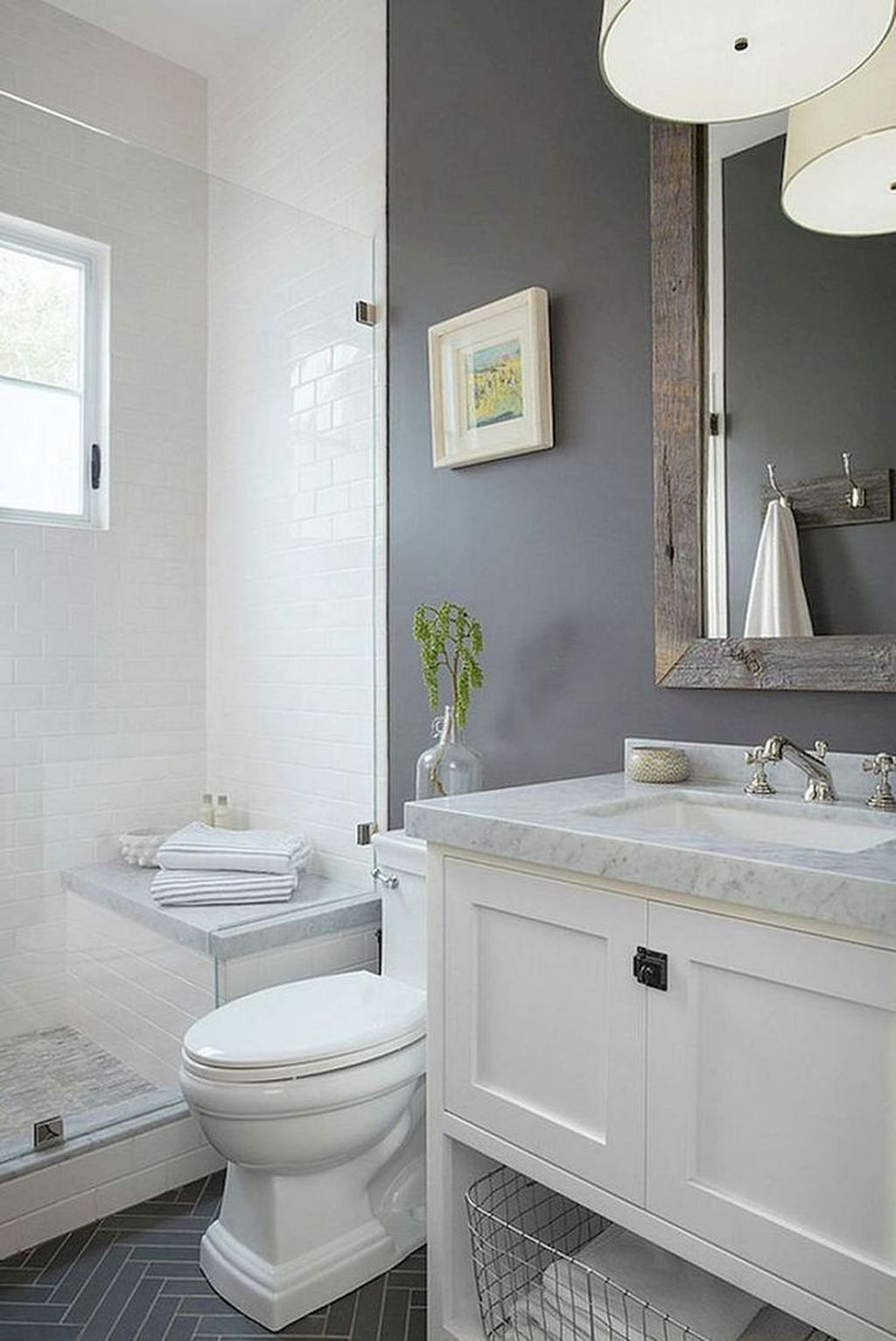 34 Popular And Stylish Small Master Bathroom Remodel Ideas Hmdcrtn