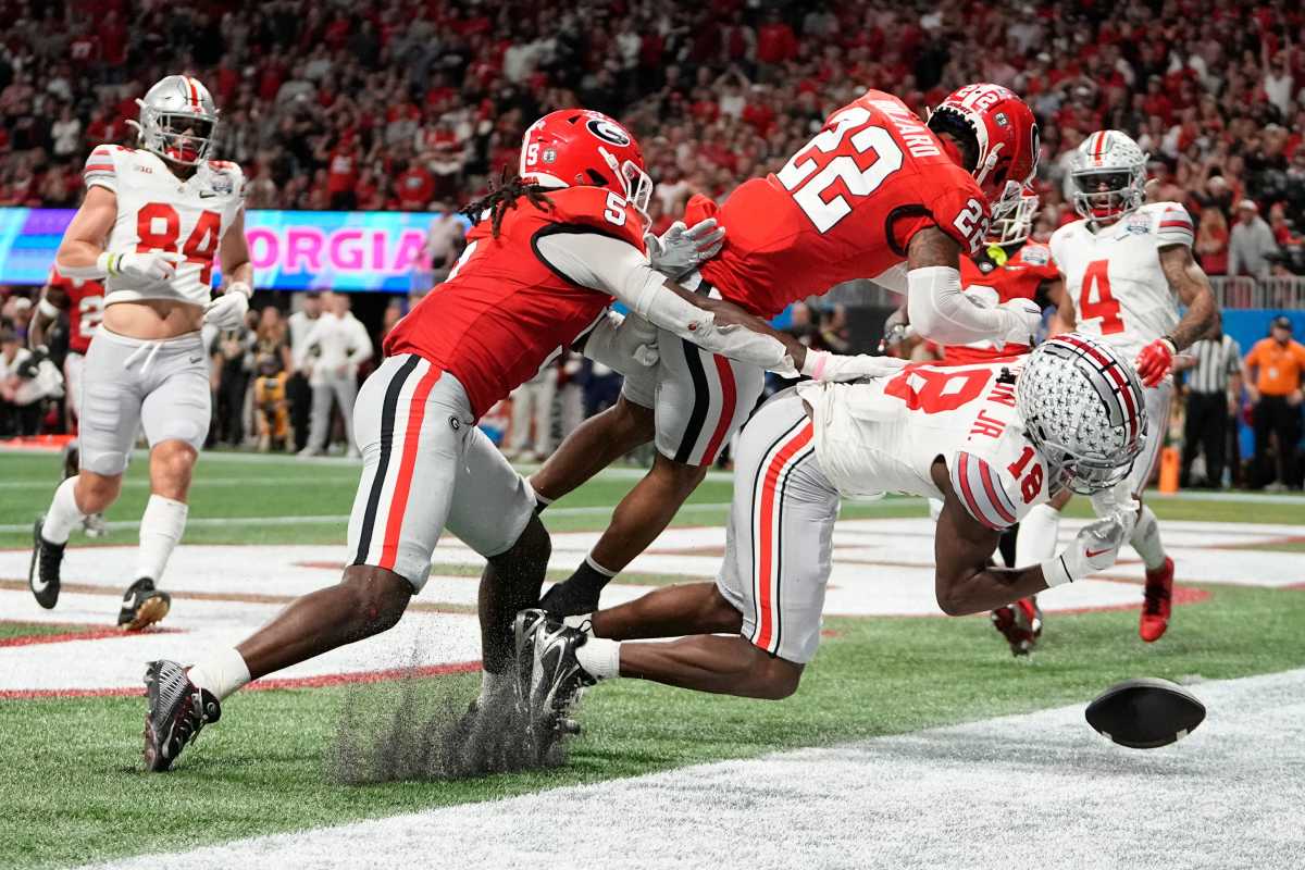 Georgia S Bullard Signs Photo Of Ohio State S Marvin Harrison Jr Hit