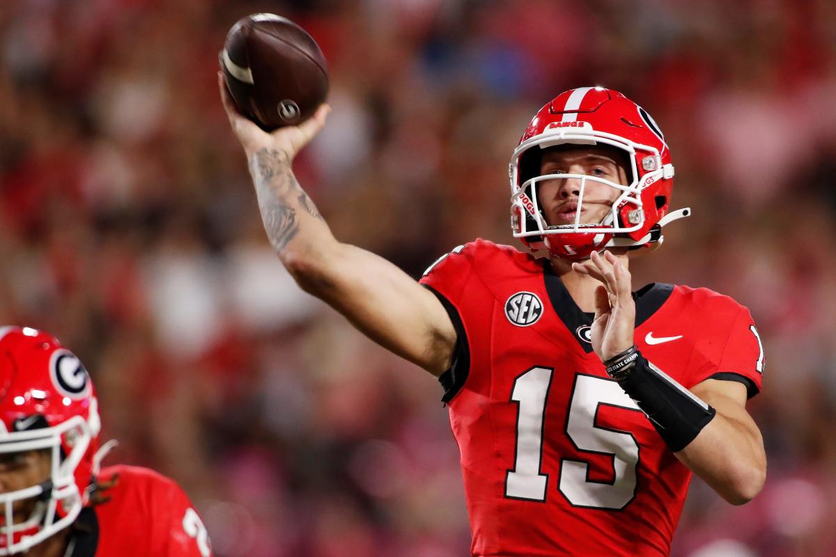 How Does Carson Beck Impact Georgia's Offense?