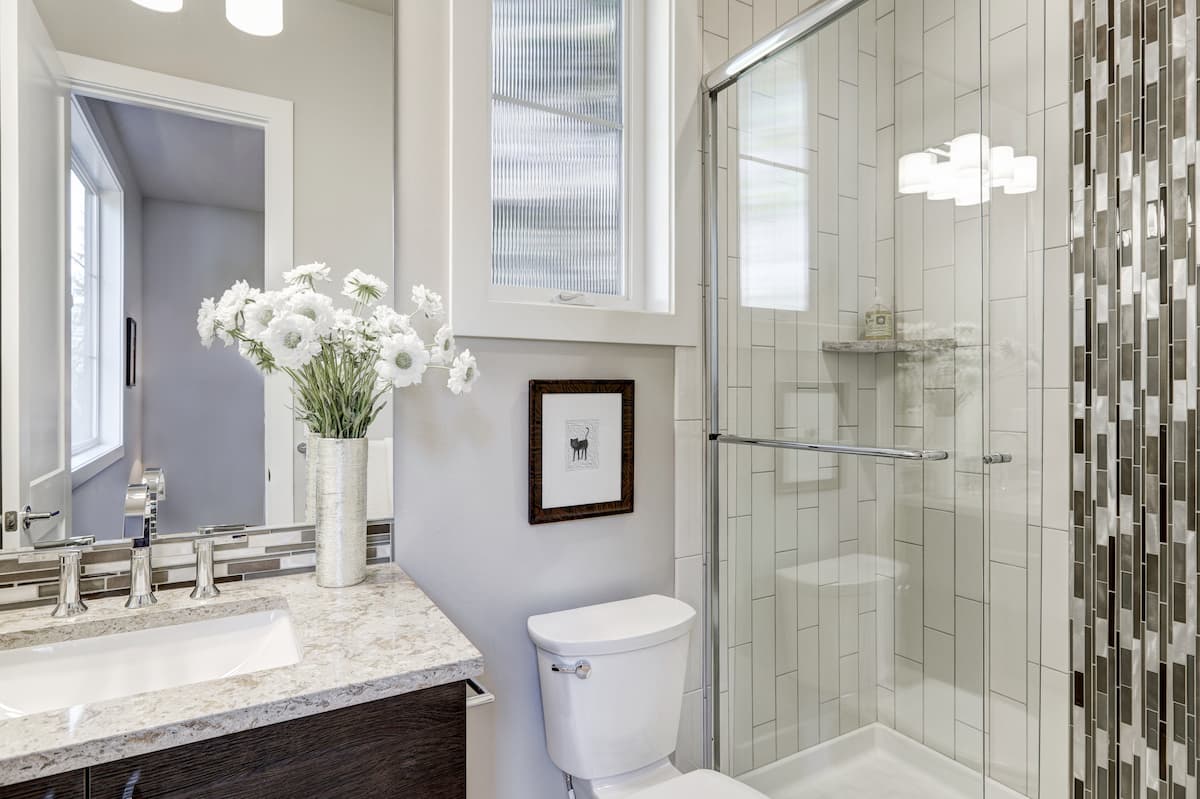 How To Choose Bathroom Paint? Moisture Tips