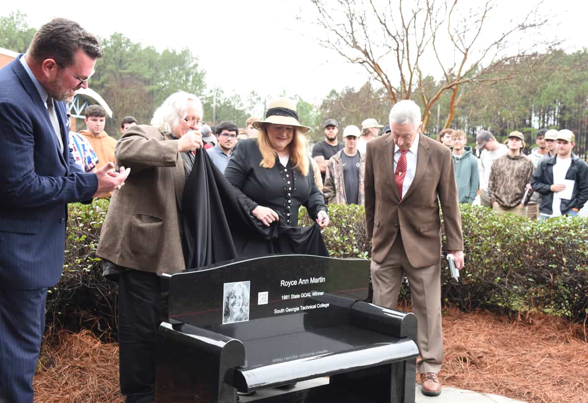 Marble Bench Honoring Sgtc S First State Goal Winner Unveiled Sgtc