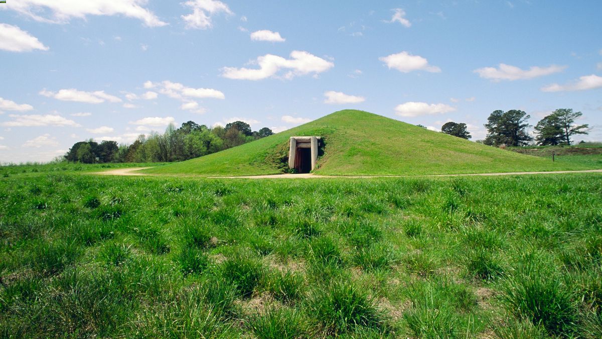 Secrets Of Georgia S Ancient Mounds Touristsecrets